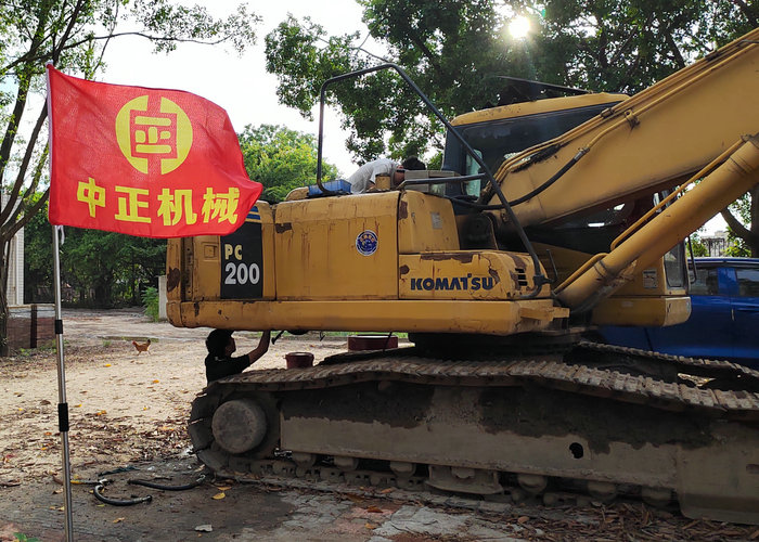 <strong>挖掘机配件与乐鱼(中国)服务</strong>