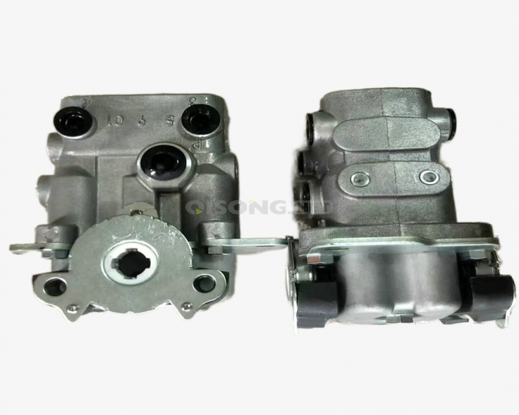 PC200-8 Excavator hydraulic PPC valve travel pilot control valve 702-16-04250 210-8 220-8 240-8 PC200-8M0 travel control valve