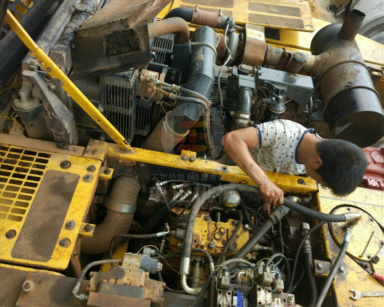 河源小松挖掘机乐鱼(中国)中心/河源小松挖掘机乐鱼(中国)售后