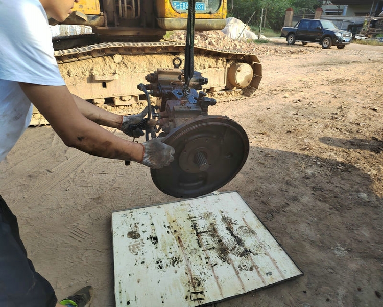 韶关小松挖掘机乐鱼(中国)中心/韶关小松挖掘机乐鱼(中国)售后