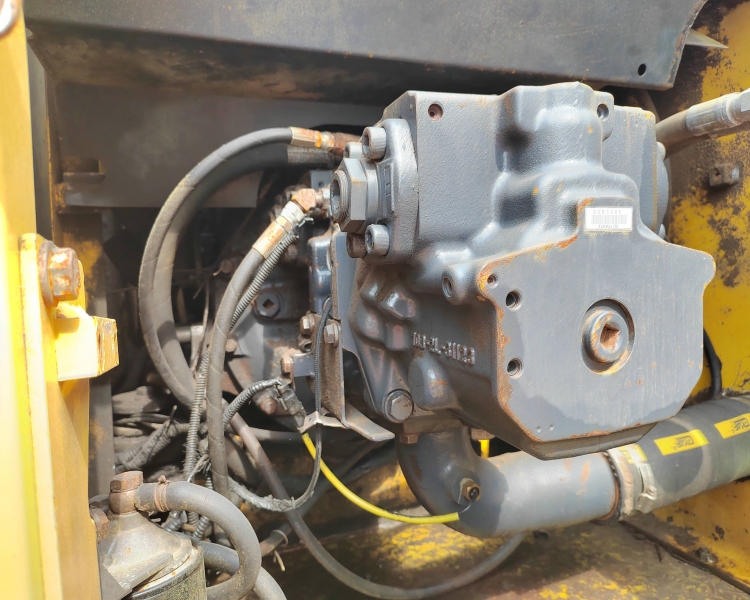 珠海小松挖掘机乐鱼(中国)中心/珠海小松挖掘机乐鱼(中国)售后