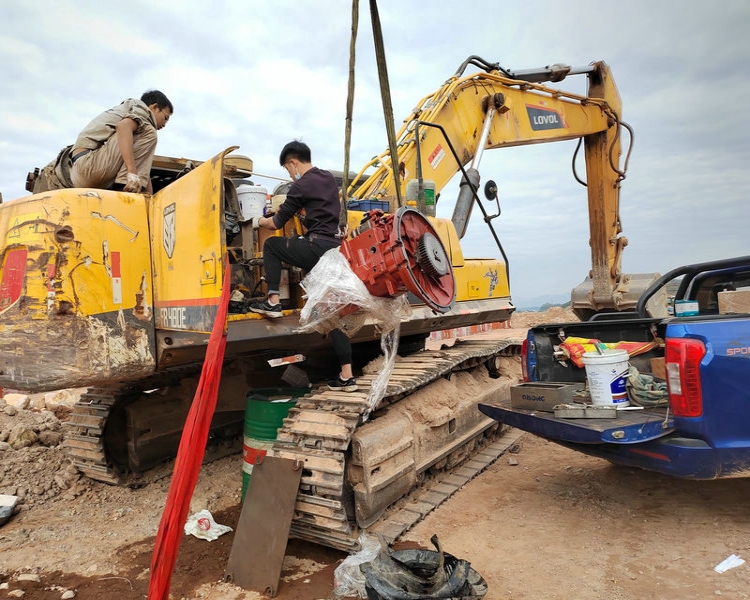 清远小松挖掘机乐鱼(中国)中心/清远小松挖掘机乐鱼(中国)售后