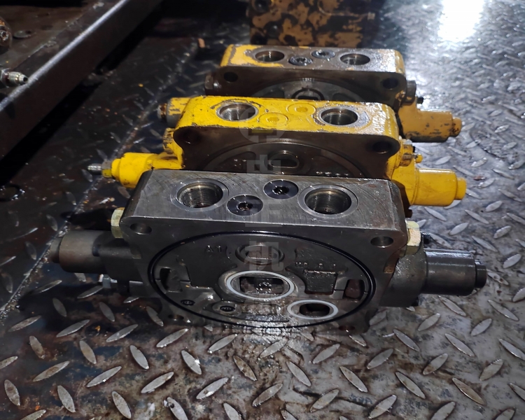 小松PC138US/128挖掘机大臂片阀 中臂阀块 斗臂阀片 备用阀