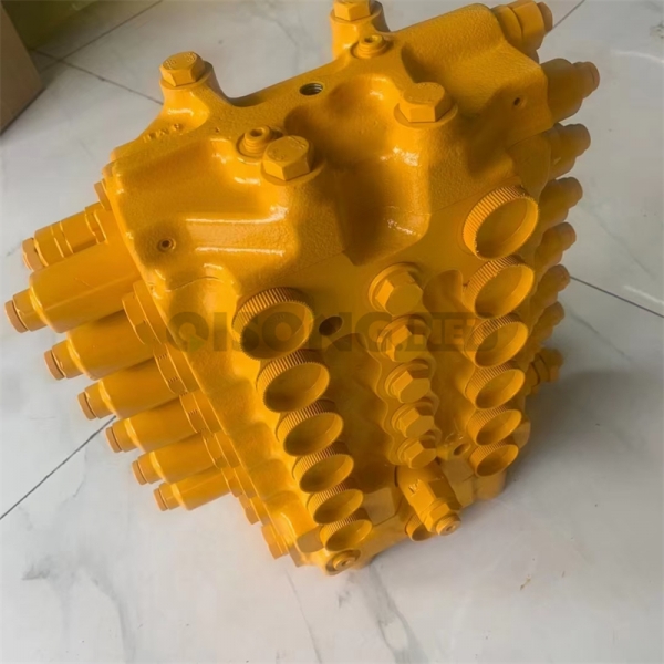 Excavator PC120-6 hydraulic main control valve 723-37-12400 723-37-10400 4D95 CONTROL VALVE ASS'Y 723-37-10104/723-37-10102