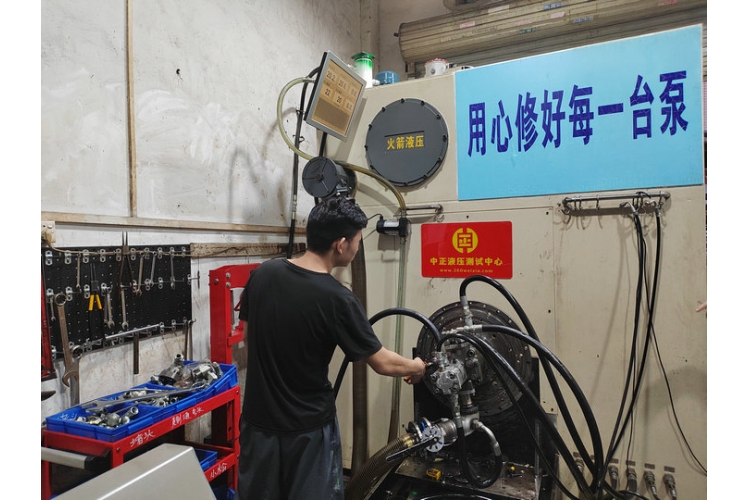 K3SP36 Hydraulic Pump Maintenance Inspection