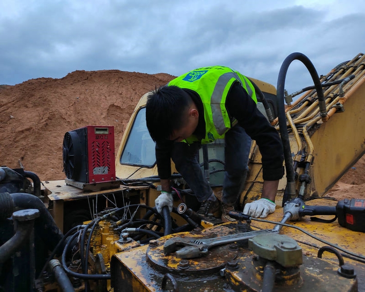 佛山小松挖掘机乐鱼(中国)中心/佛山小松挖掘机乐鱼(中国)售后