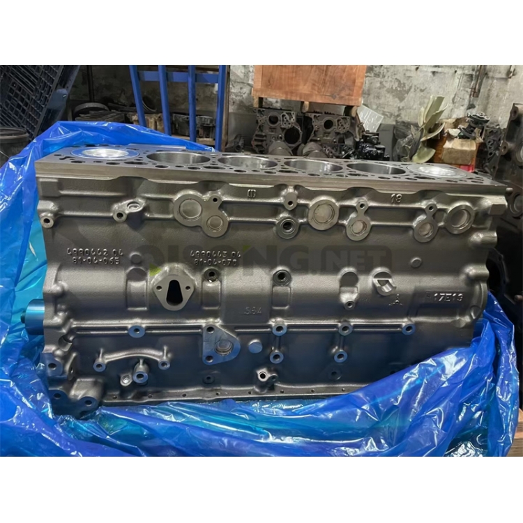 Komatsu SAA6D107EEngine cylinder block 6754-21-1310 Komatsu PC200-8/220-8/240-8 Excavators Parts